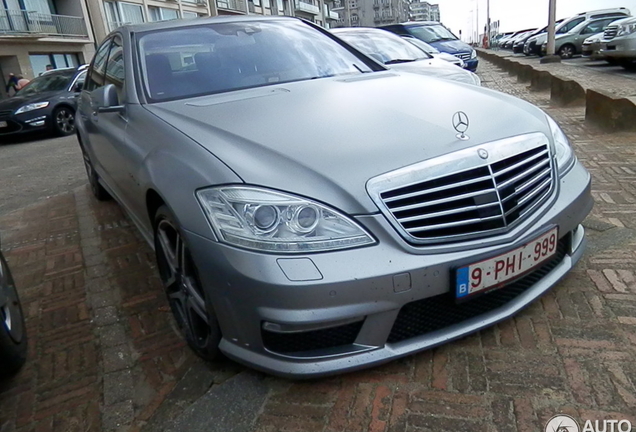 Mercedes-Benz S 63 AMG W221 2011