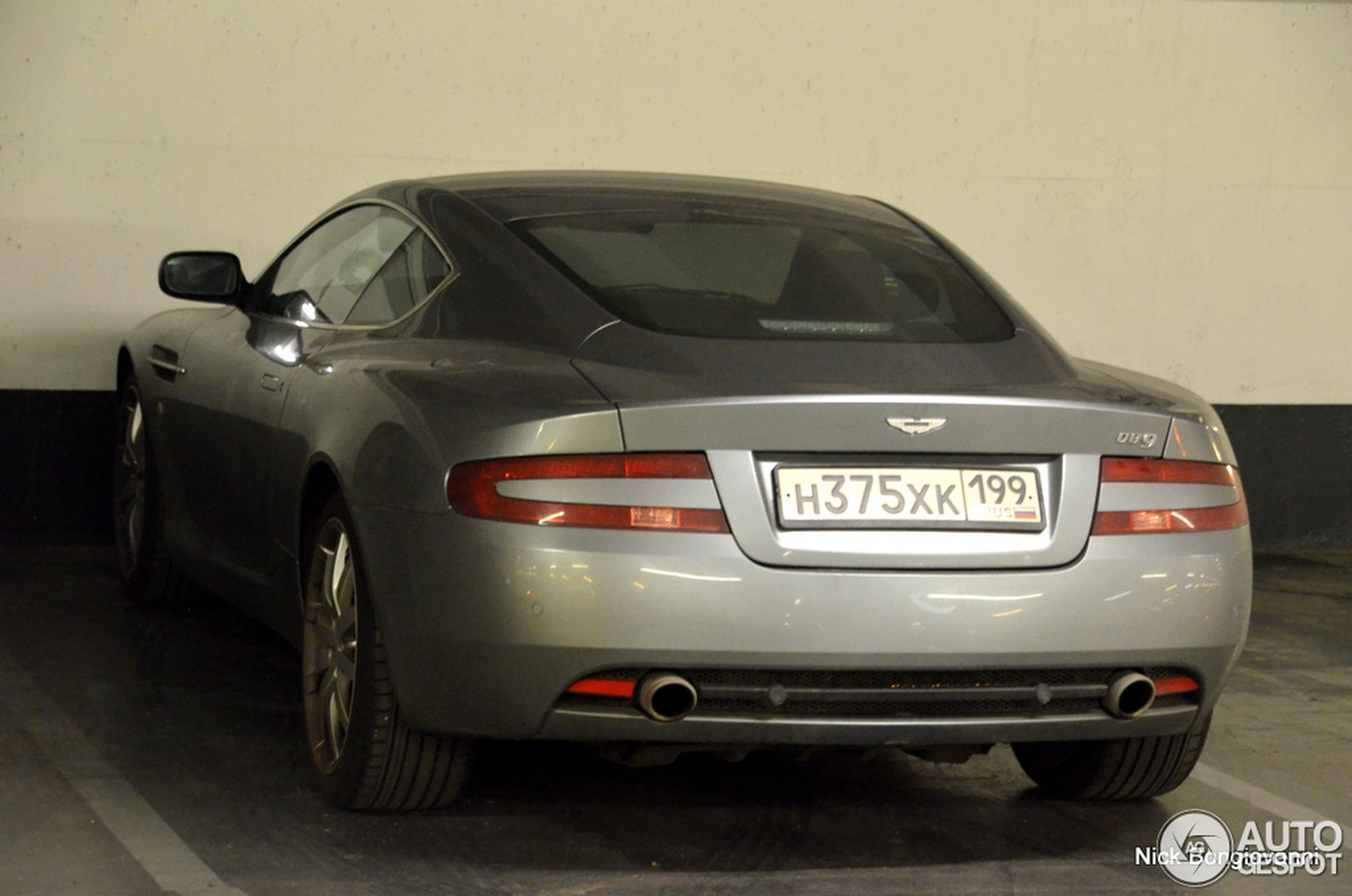 Aston Martin DB9