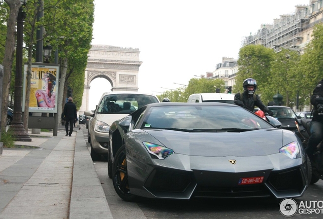 Lamborghini Aventador LP700-4