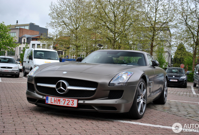 Mercedes-Benz SLS AMG