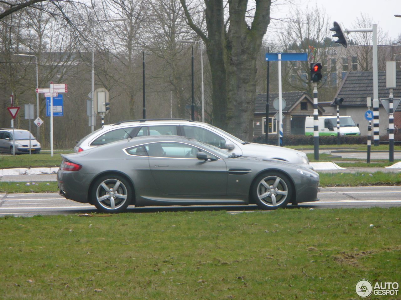 Aston Martin V8 Vantage