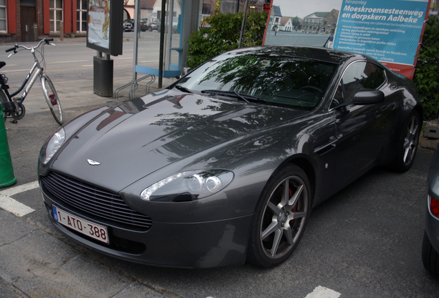 Aston Martin V8 Vantage