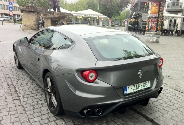 Ferrari FF