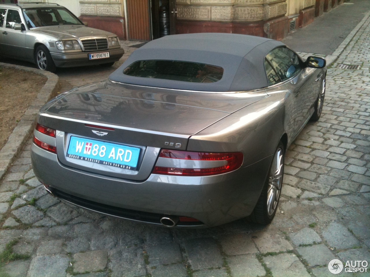 Aston Martin DB9 Volante