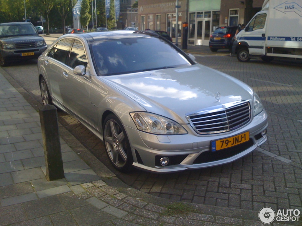 Mercedes-Benz S 65 AMG V221