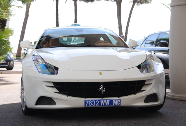 Ferrari FF