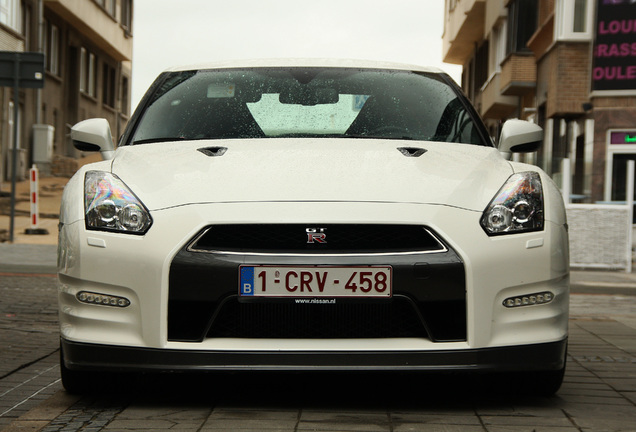 Nissan GT-R 2012