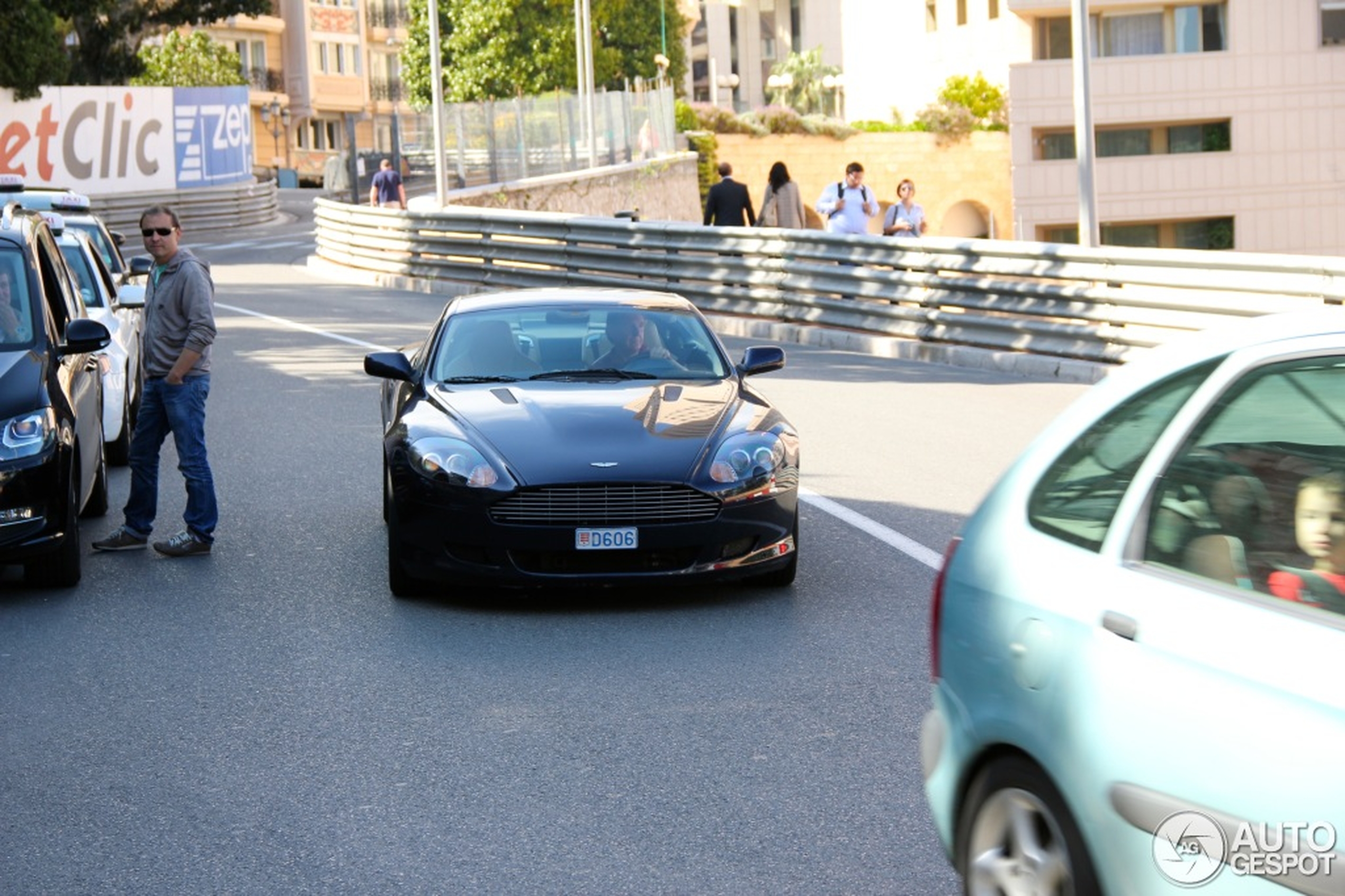 Aston Martin DB9