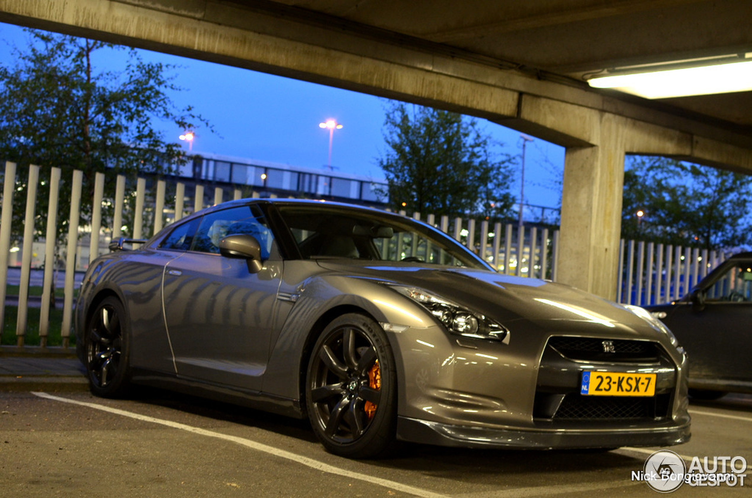 Nissan GT-R