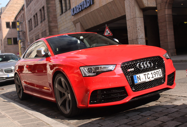 Audi RS5 B8 2012