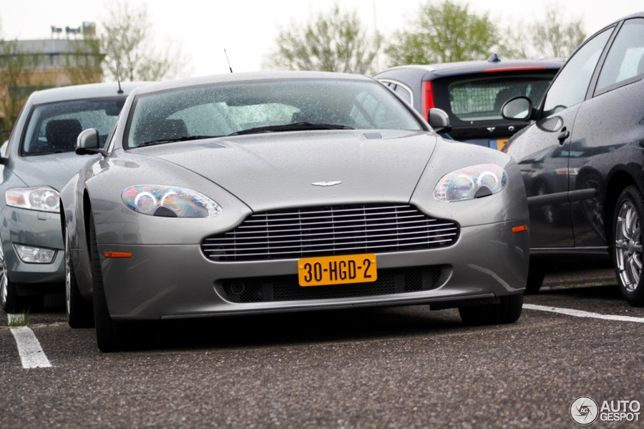 Aston Martin V8 Vantage