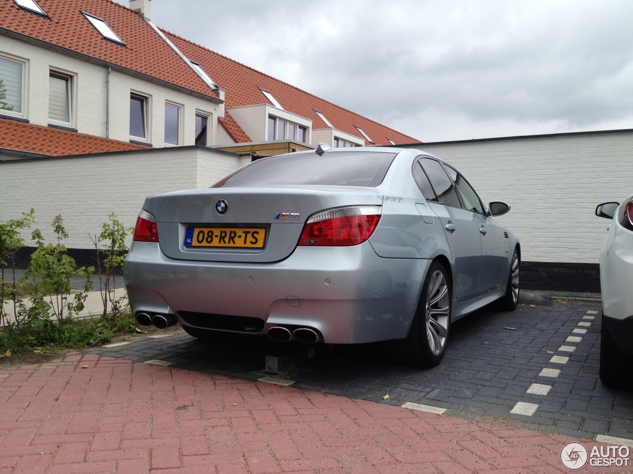 BMW M5 E60 2005