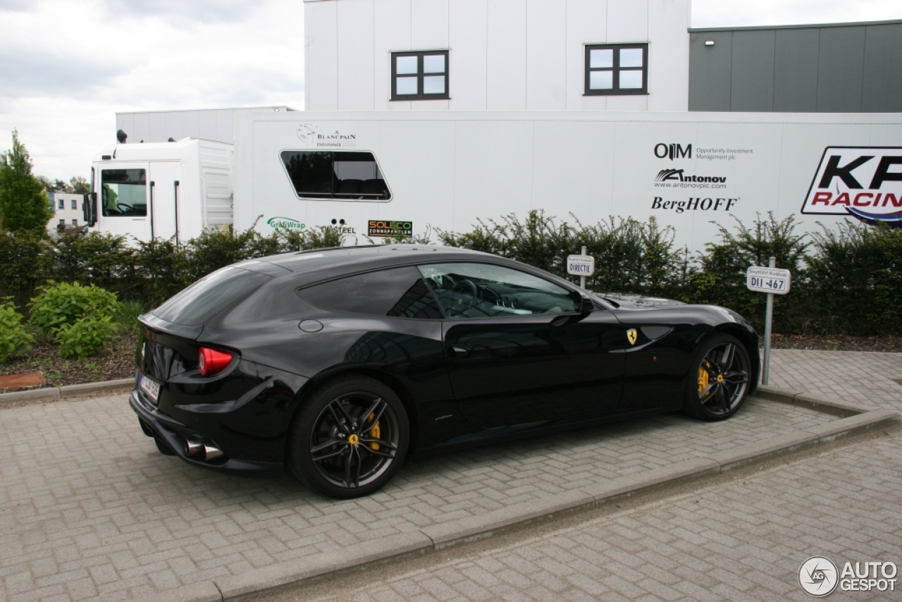 Ferrari FF