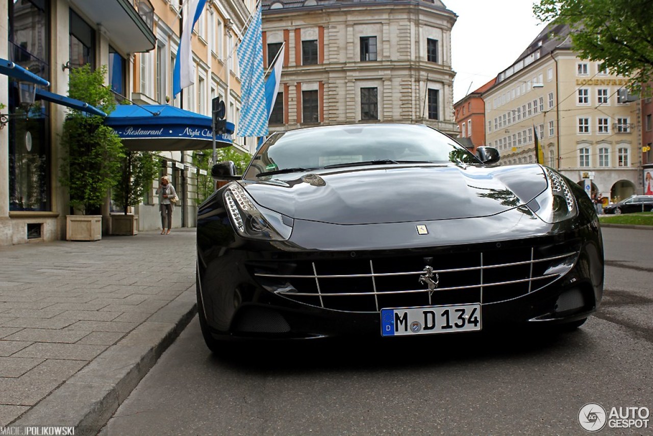 Ferrari FF