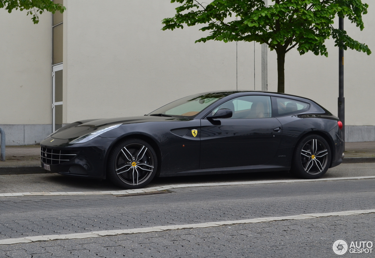 Ferrari FF