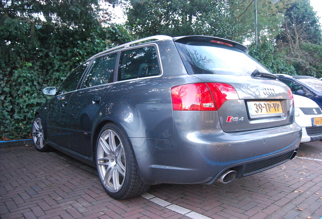 Audi RS4 Avant B7