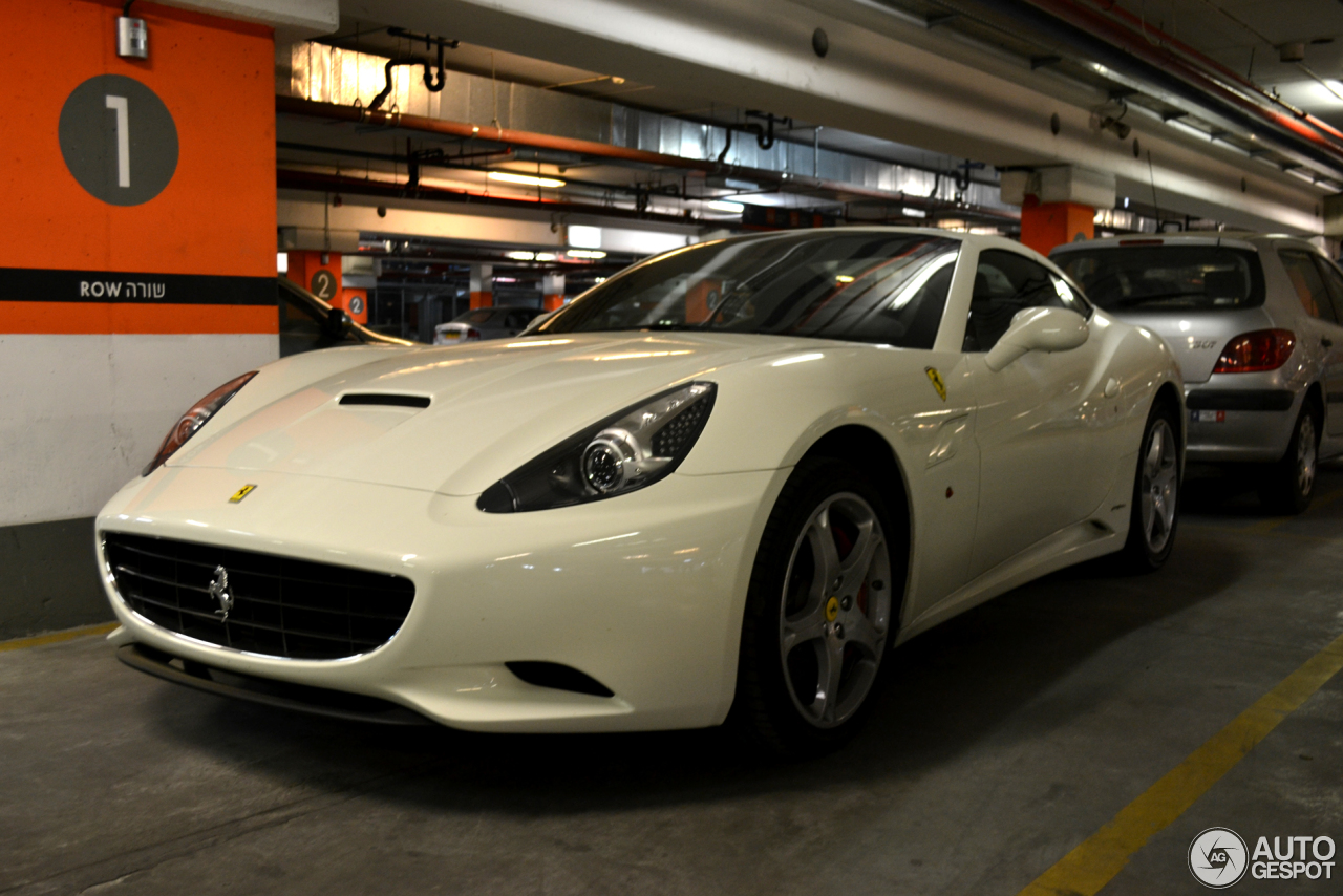 Ferrari California