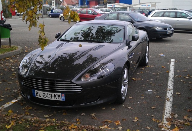 Aston Martin DB9