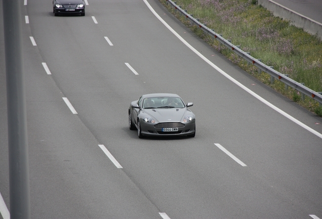 Aston Martin DB9