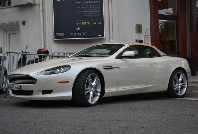 Aston Martin DB9 Volante