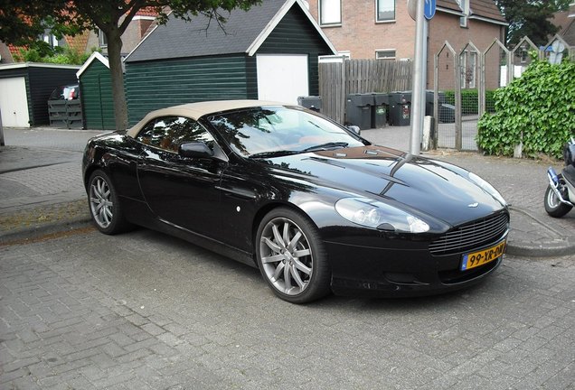 Aston Martin DB9 Volante