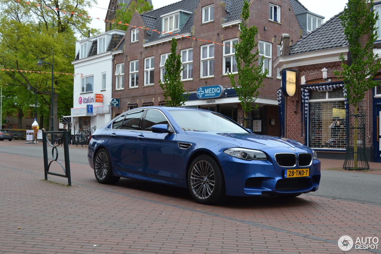 BMW M5 F10 2011