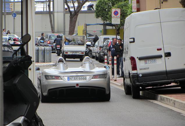 Mercedes-Benz SLR McLaren Stirling Moss