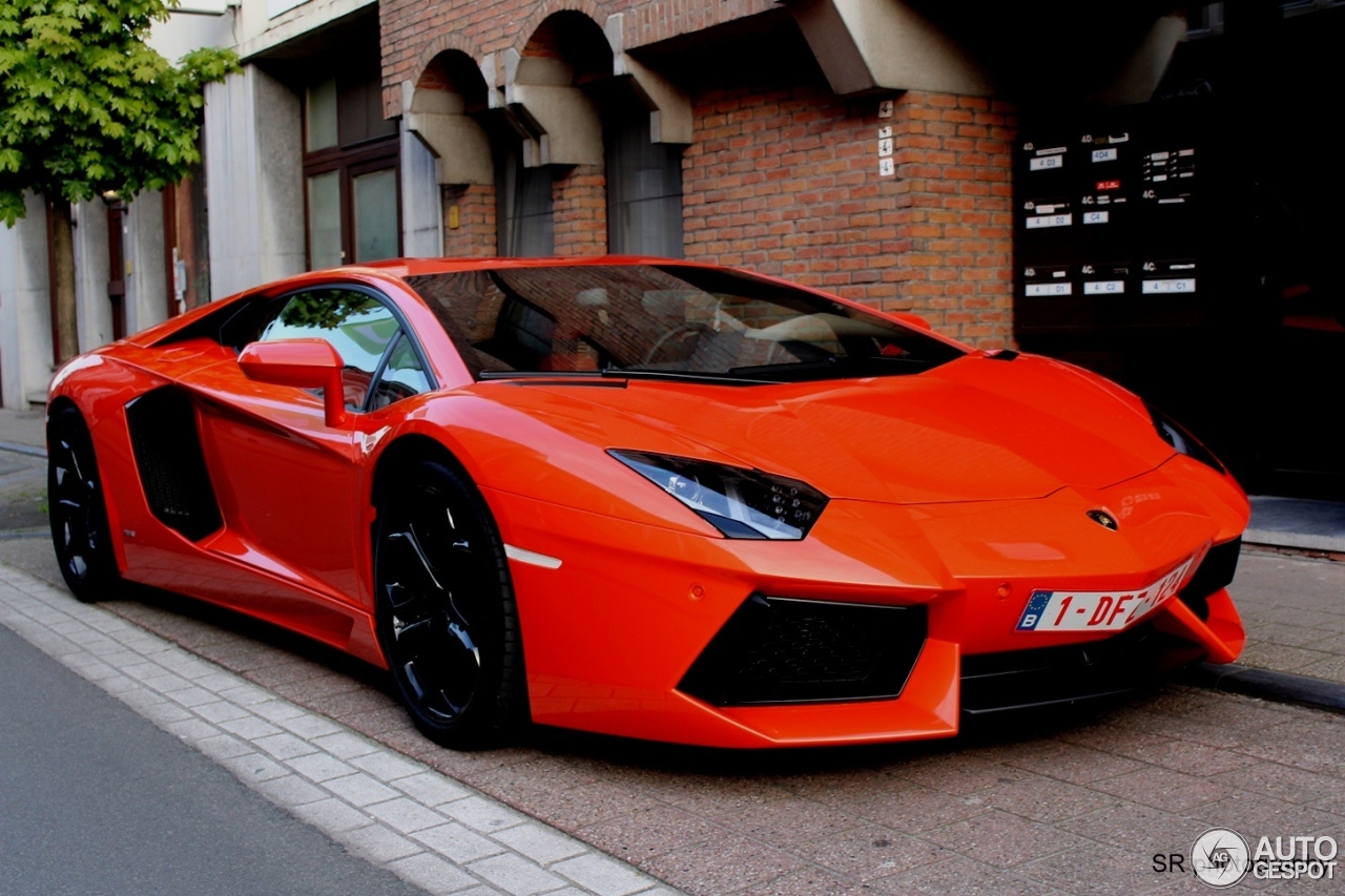 Lamborghini Aventador LP700-4