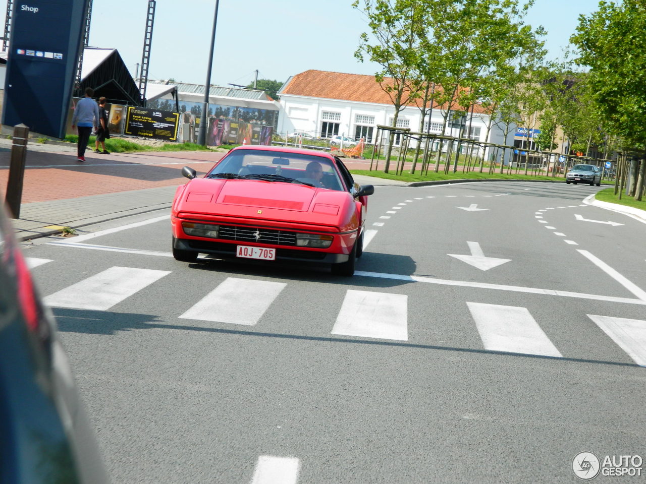 Ferrari 328 GTB