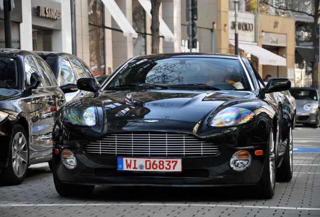 Aston Martin Vanquish