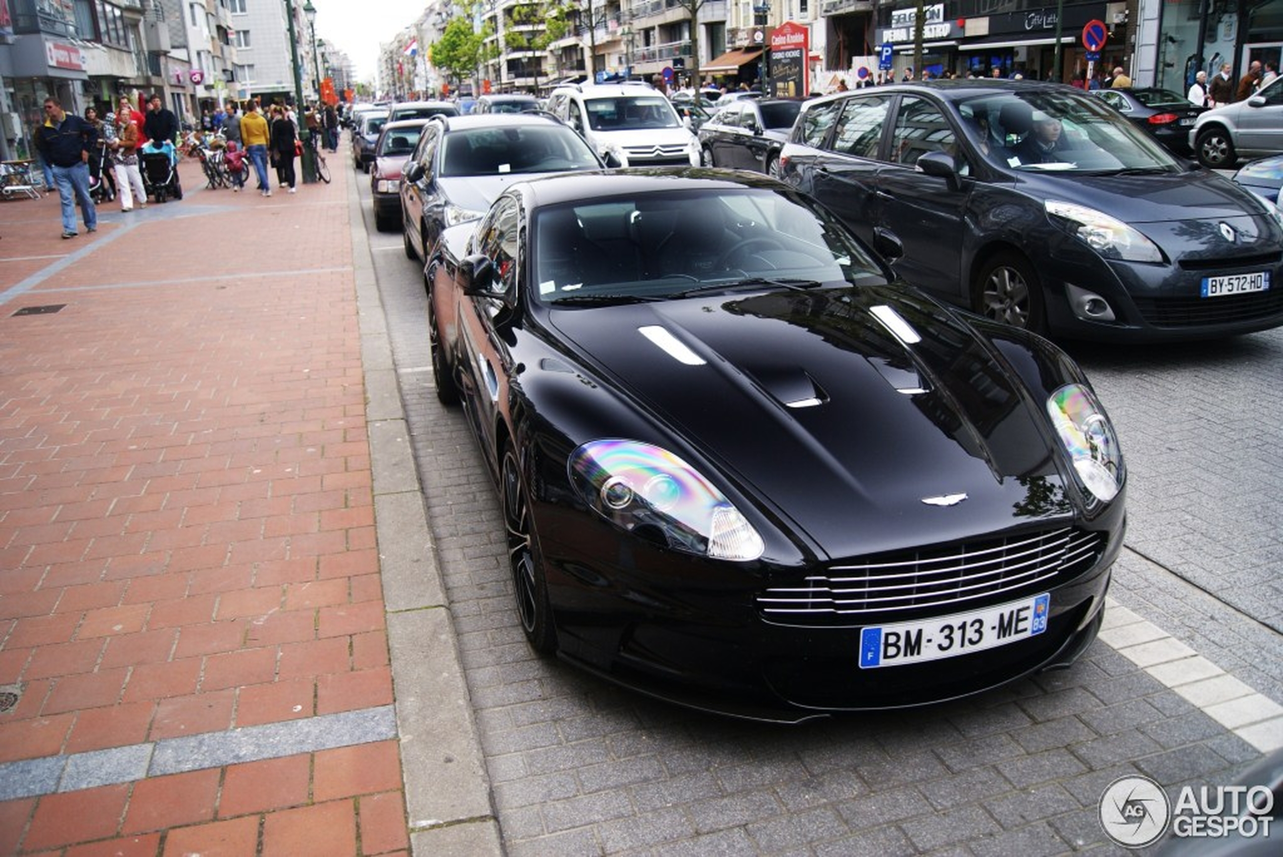 Aston Martin DBS