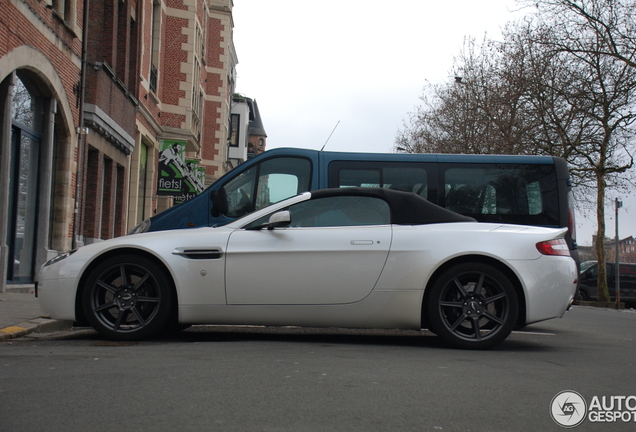 Aston Martin V8 Vantage Roadster