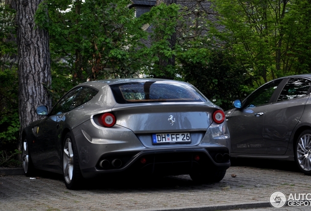 Ferrari FF