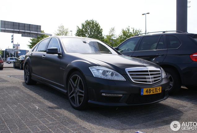 Mercedes-Benz S 65 AMG V221 2010