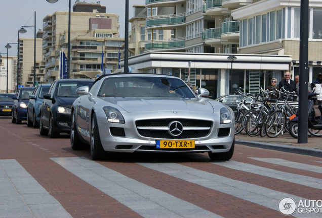 Mercedes-Benz SLS AMG Roadster