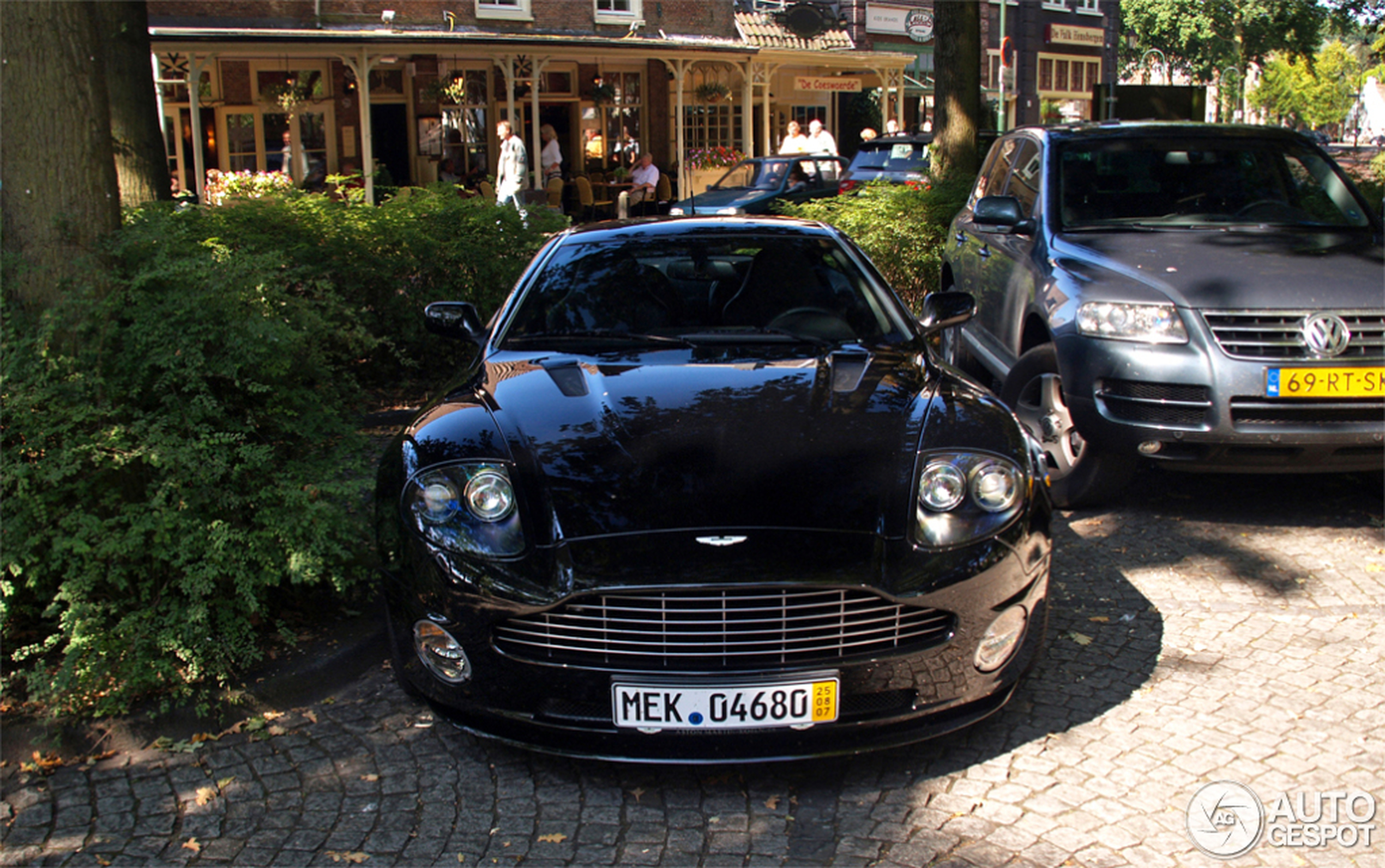 Aston Martin Vanquish S Ultimate Edition