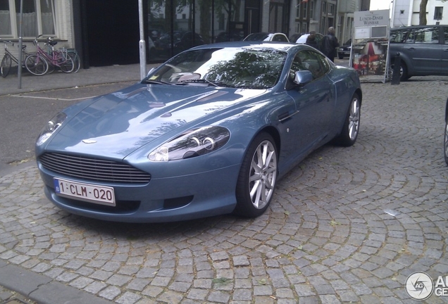 Aston Martin DB9