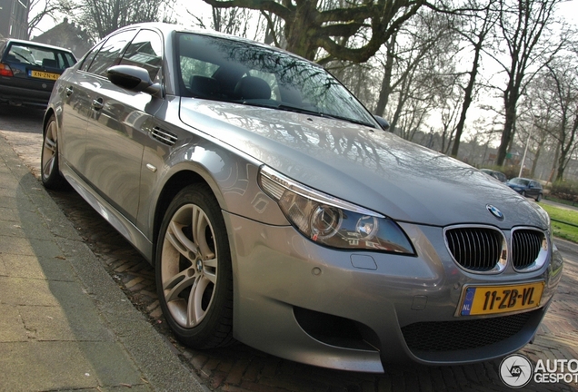 BMW M5 E60 2005