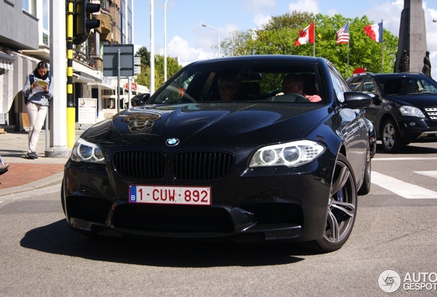 BMW M5 F10 2011