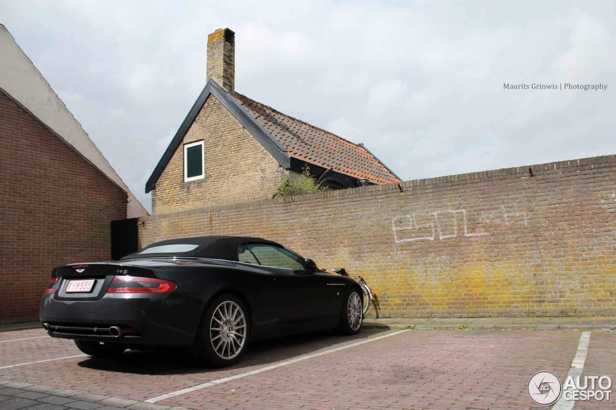 Aston Martin DB9 Volante