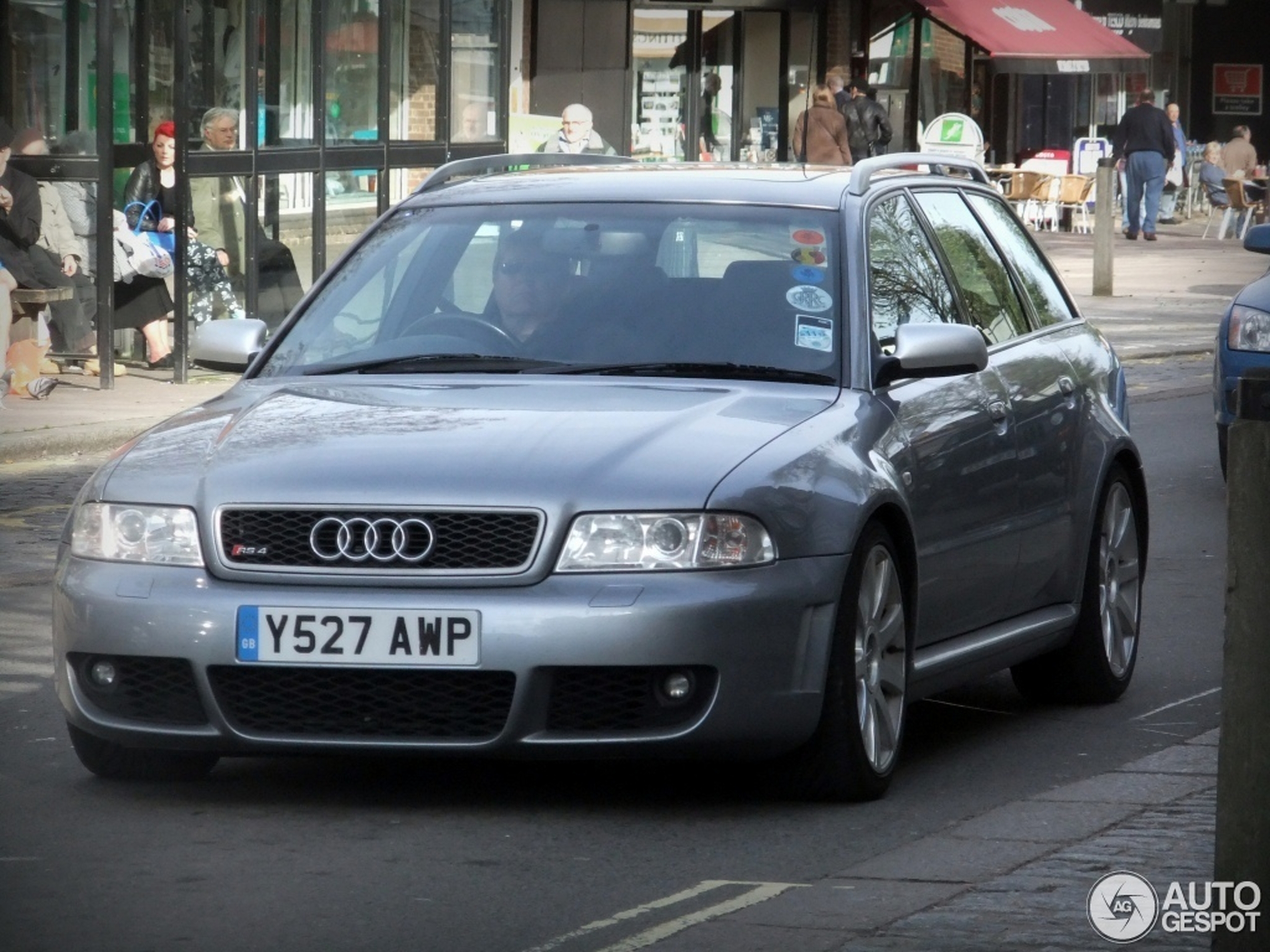 Audi RS4 Avant B5