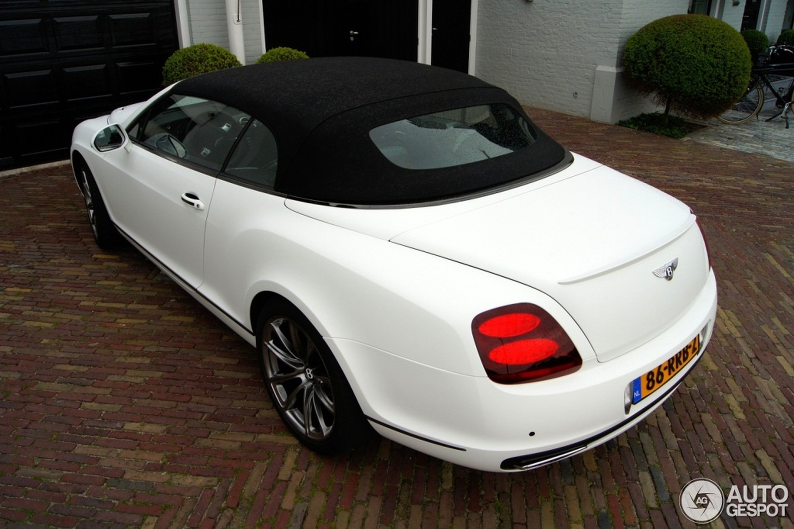 Bentley Continental Supersports Convertible