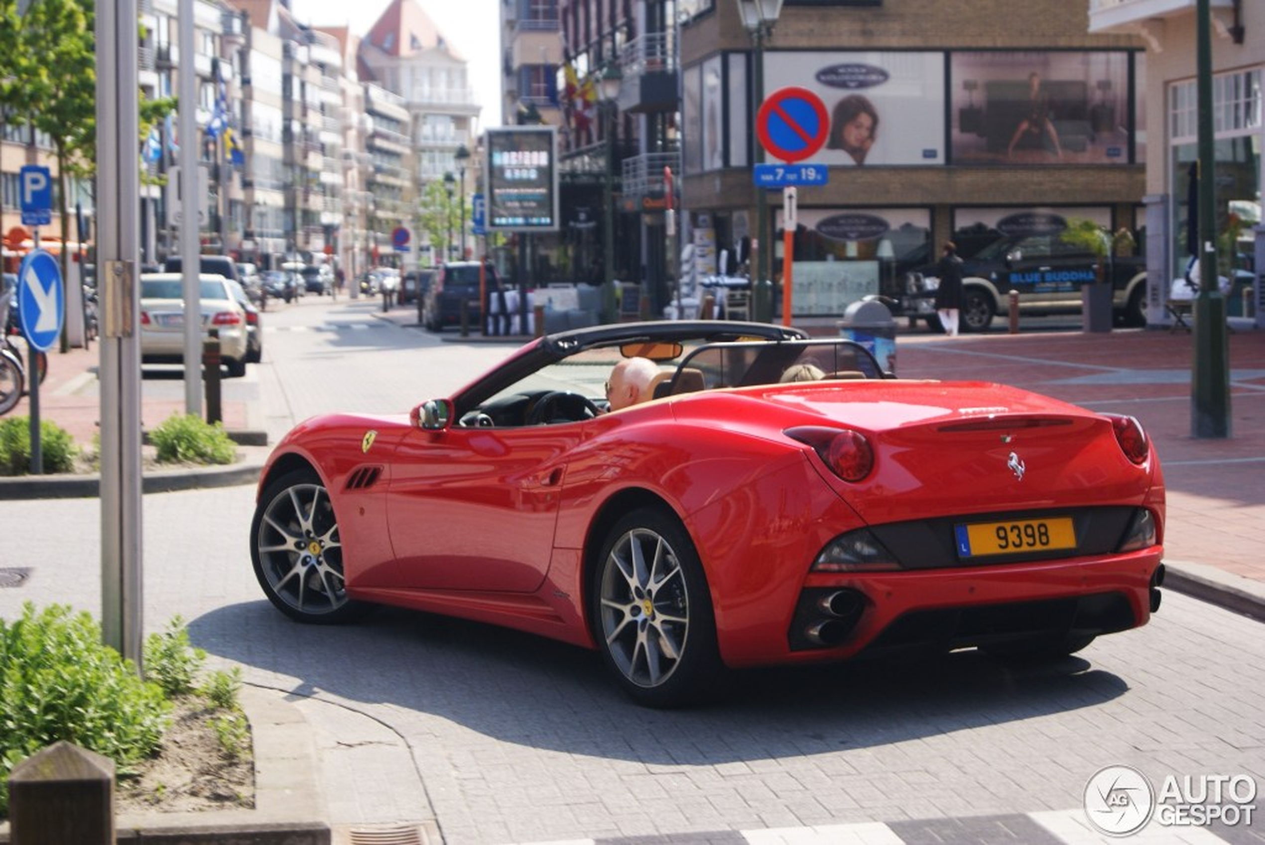 Ferrari California