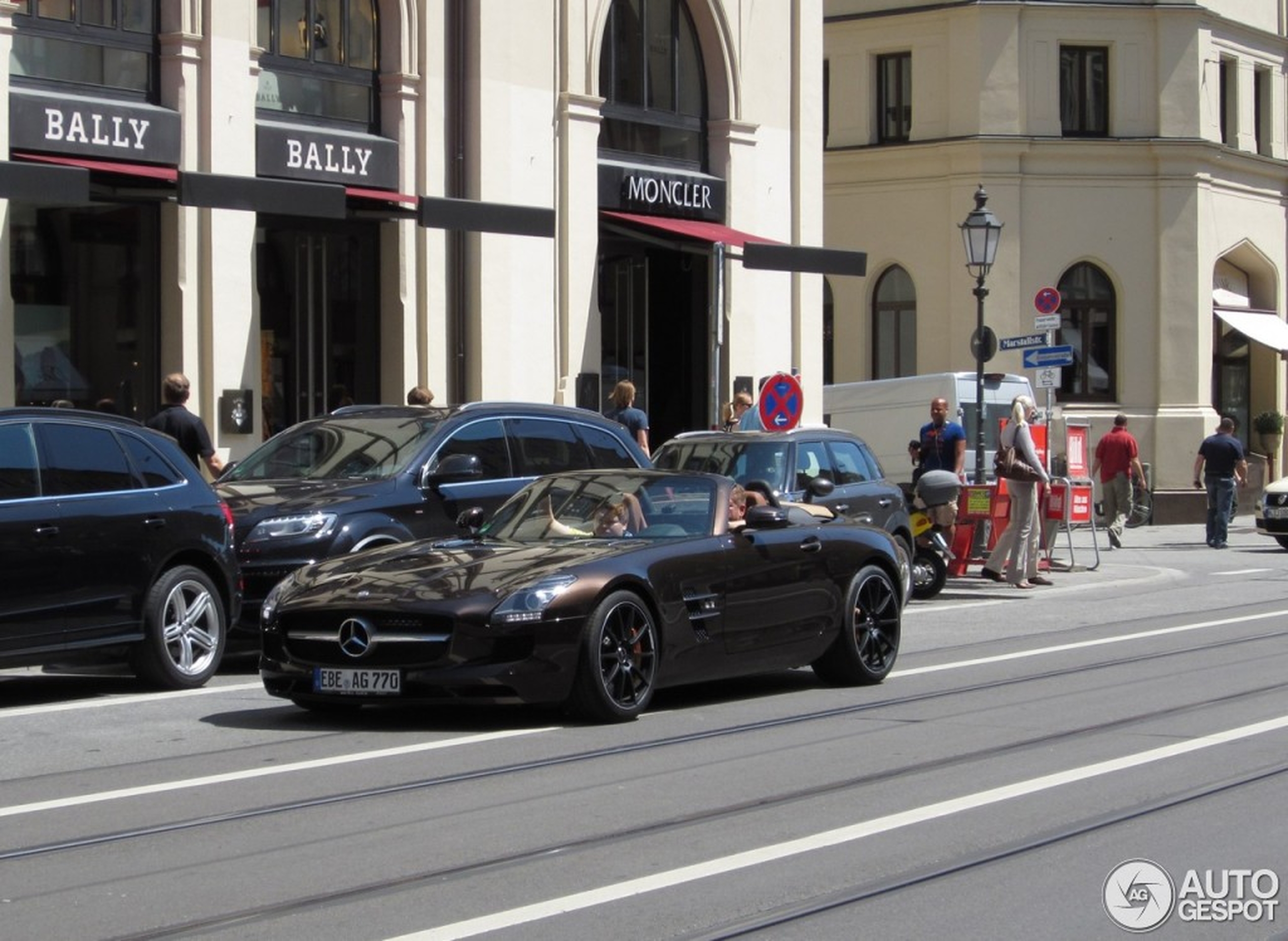 Mercedes-Benz SLS AMG Roadster