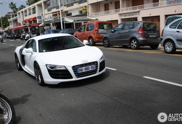 Audi R8 V10