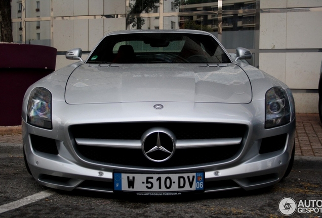 Mercedes-Benz SLS AMG