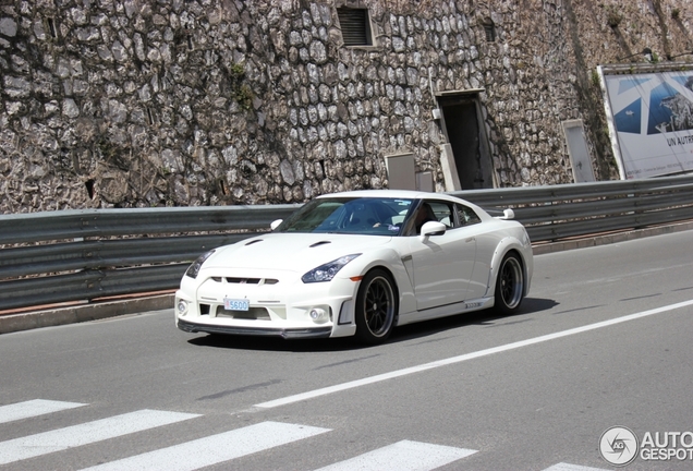 Nissan GT-R WALD Sports Line Black Bison Edition