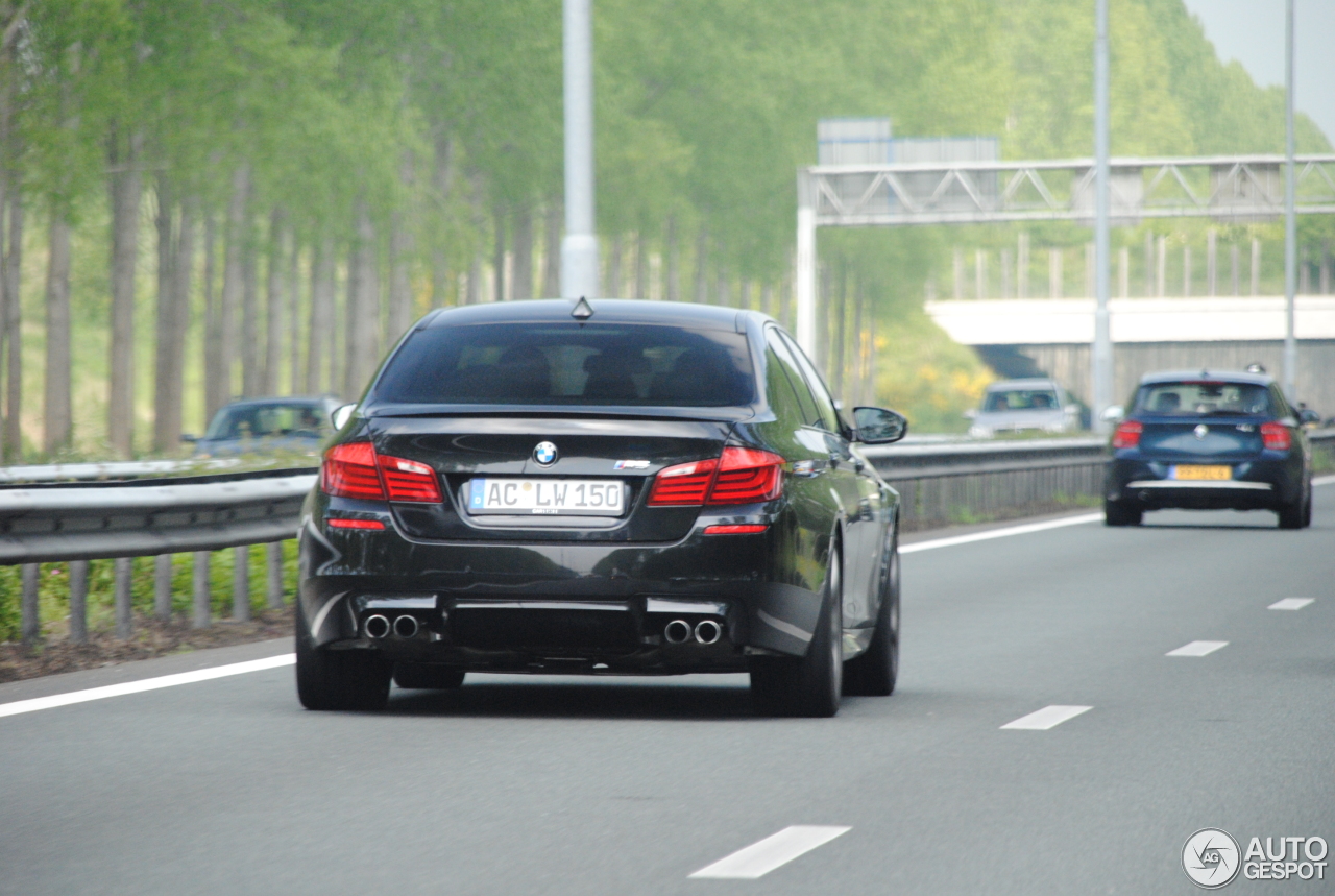 BMW M5 F10 2011