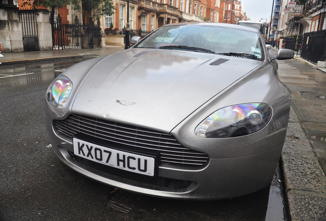 Aston Martin V8 Vantage