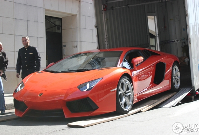 Lamborghini Aventador LP700-4